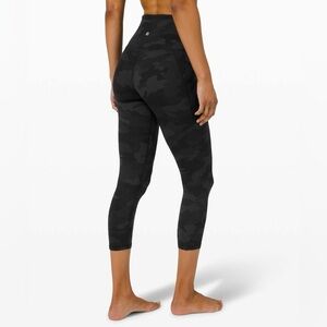 Lululemon Align High Rise Crop with Pockets 23"
Heritage 365 Camo Deep Coal